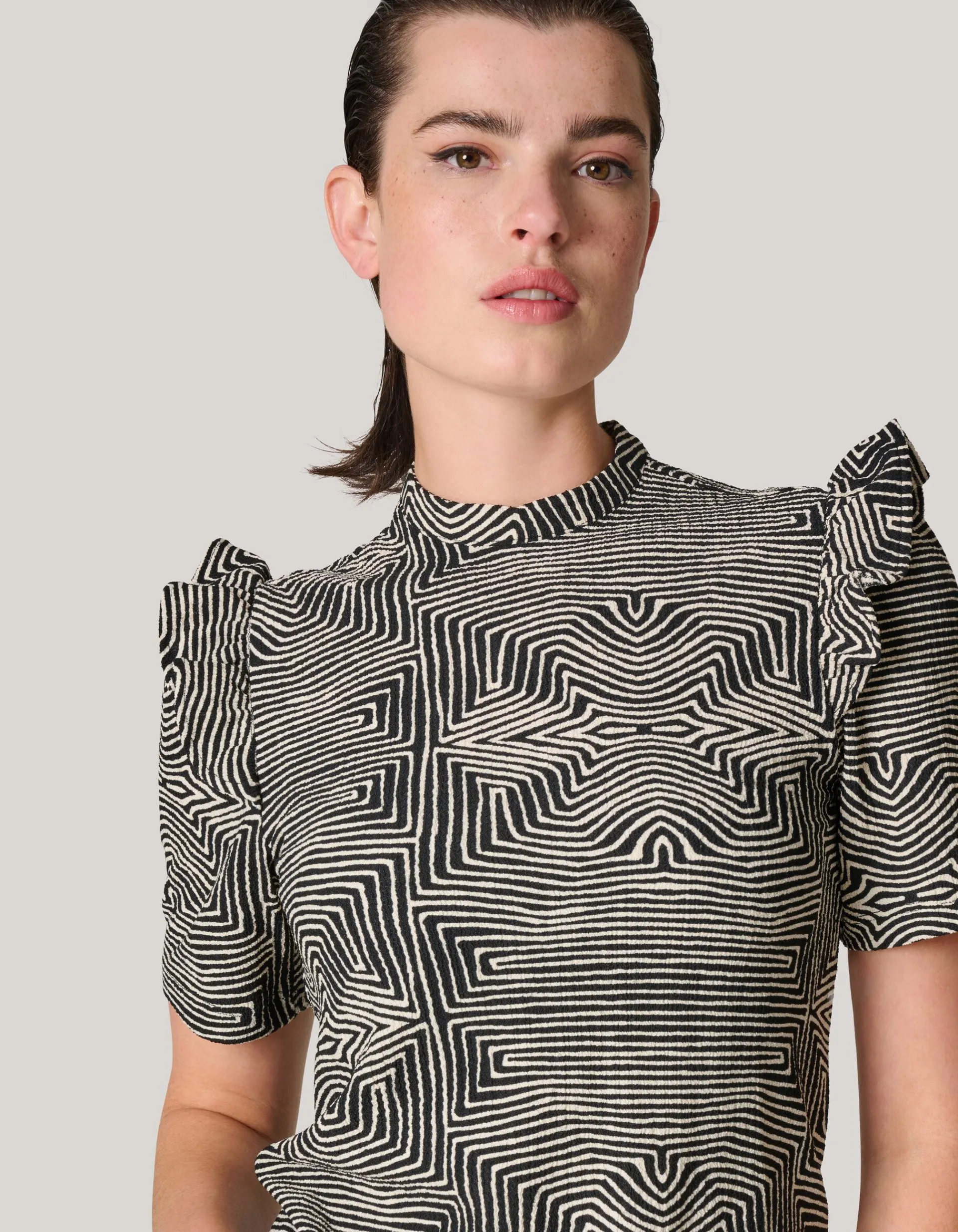 Shoeby Crinkle Ruffle Top Gebroken Wit/Zwart<DAMES Tops