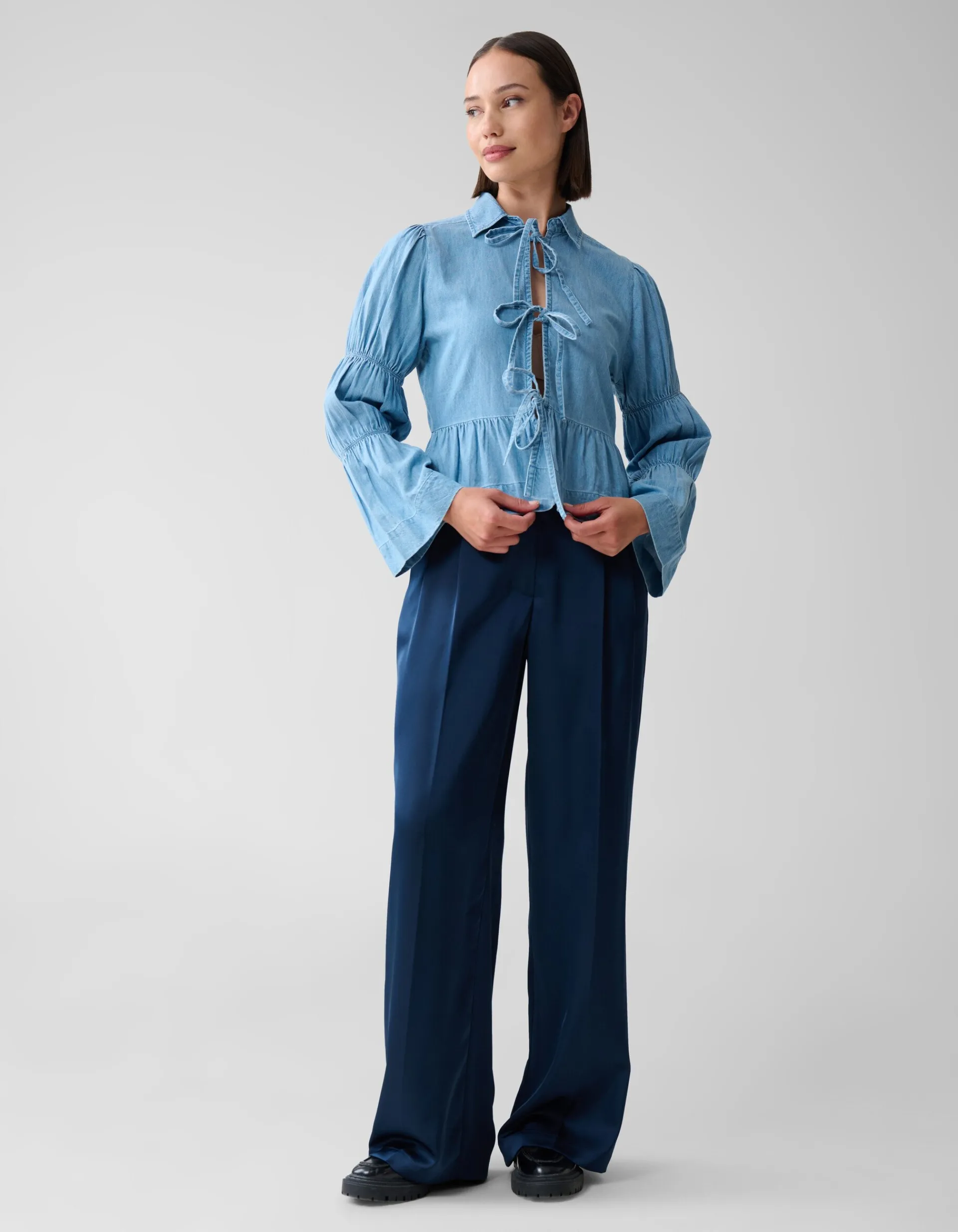 Shoeby Denim Bow Blouse Blauw<DAMES Blouses