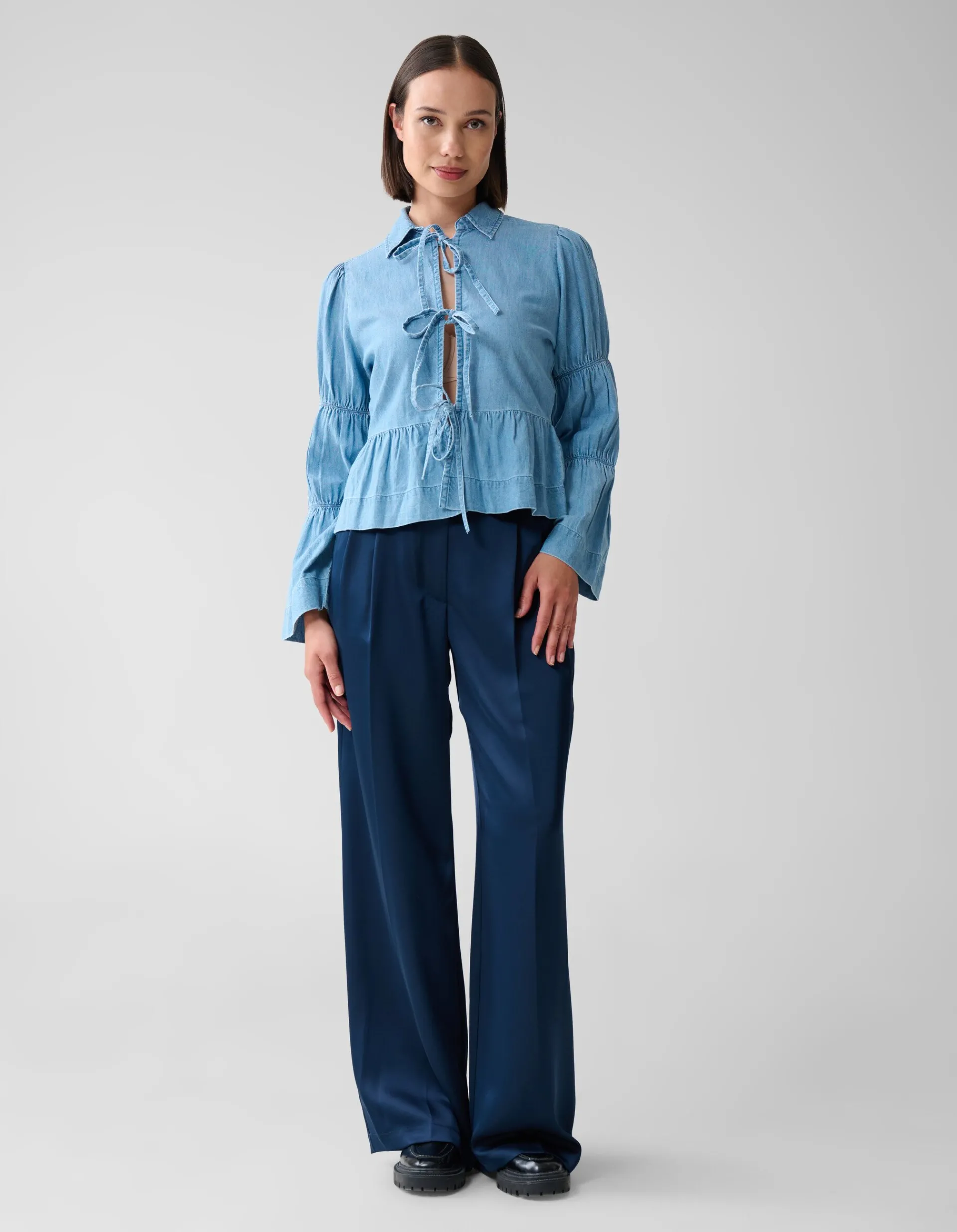 Shoeby Denim Bow Blouse Blauw<DAMES Blouses