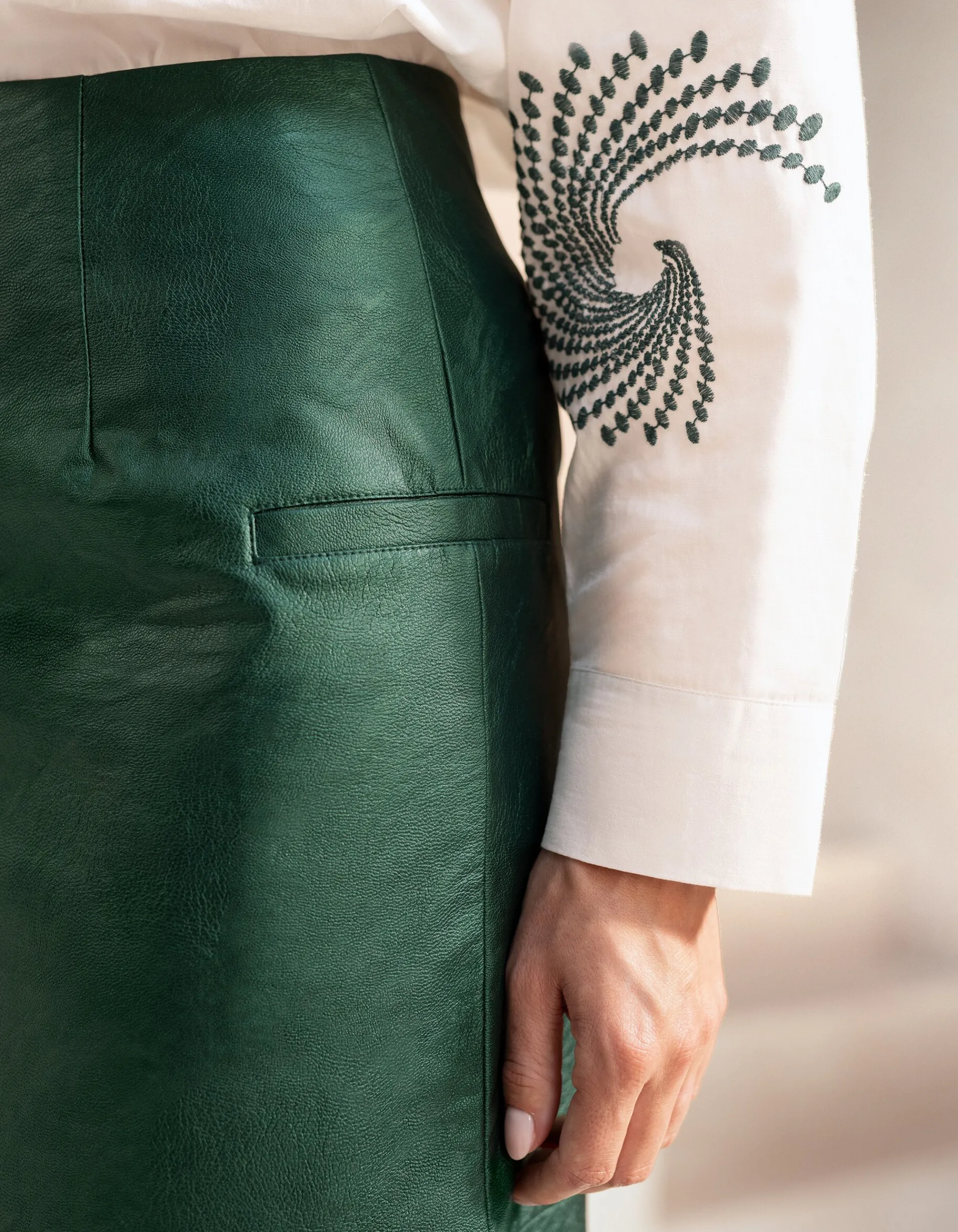 Shoeby Embroided Blouse Wit By Mieke<DAMES Blouses