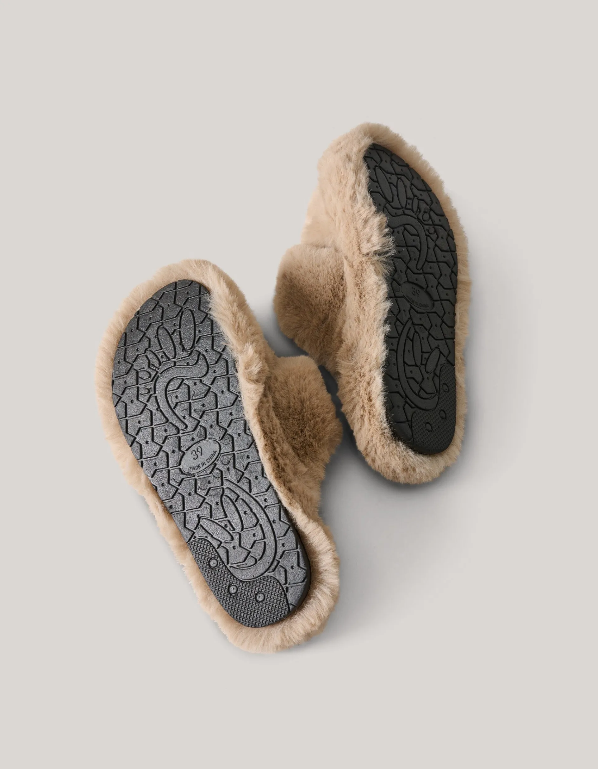 Shoeby Fluffy Slippers Lichtbruin<DAMES Slippers
