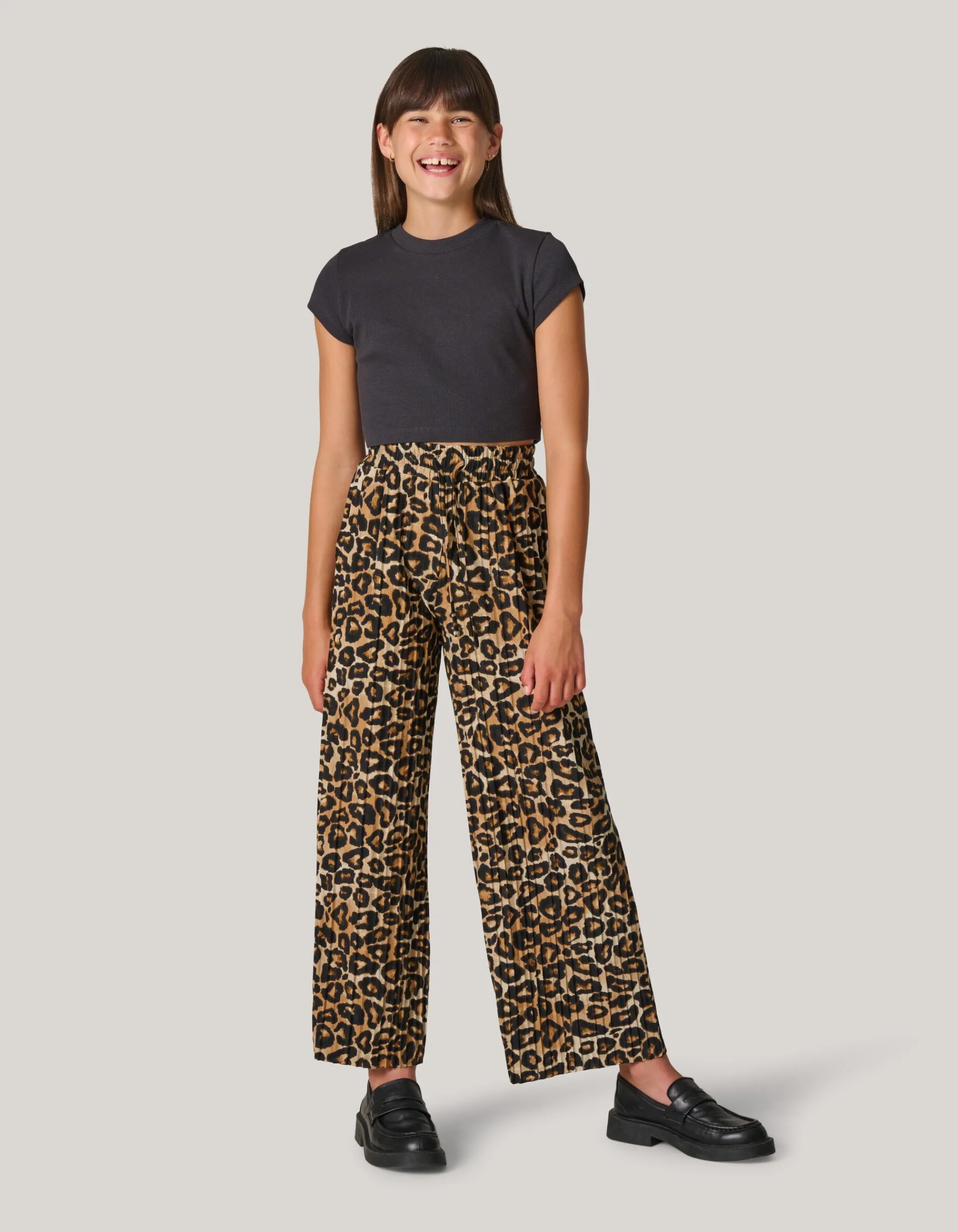 Shoeby Ribbel Crop Top Donkergrijs< T-Shirts