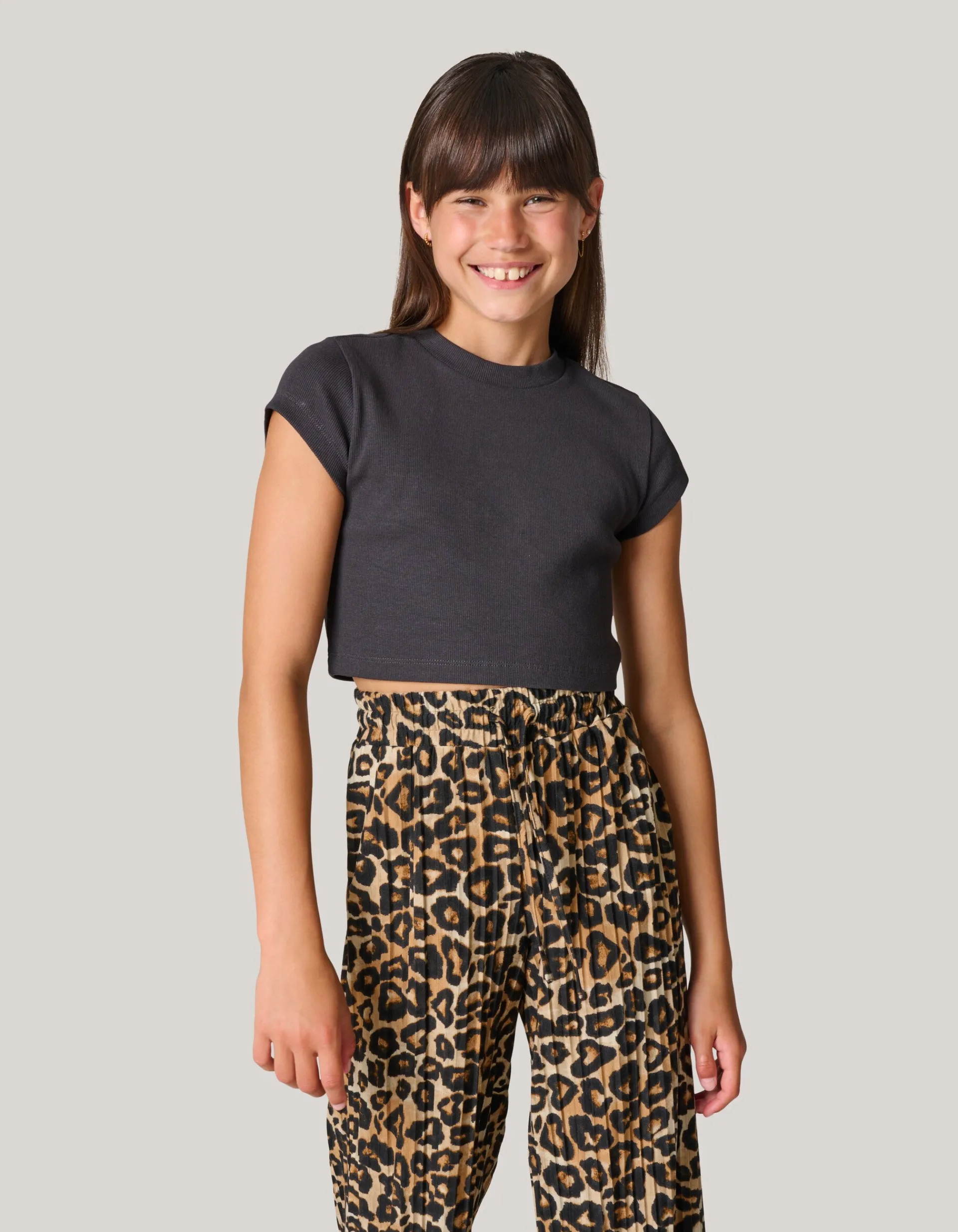 Shoeby Ribbel Crop Top Donkergrijs< T-Shirts