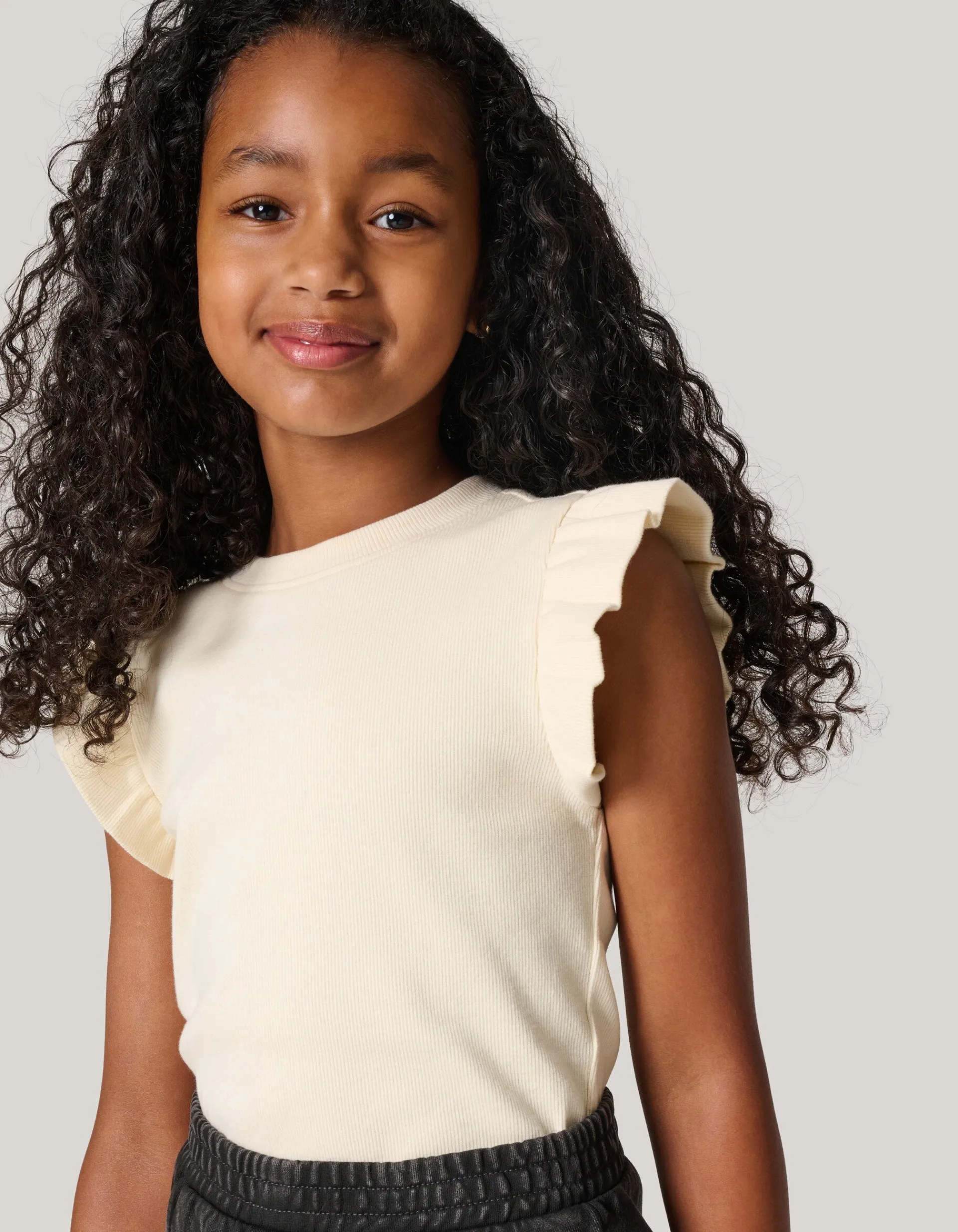 Shoeby Ruffle Rib Top Gebroken Wit< Tops Korte Mouw