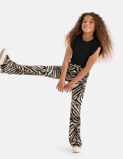 Shoeby Ruffle Rib Top Zwart< Tops Korte Mouw