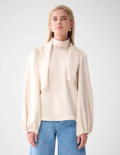 Shoeby Satijnen Blouse Gebroken Wit By Lonneke<DAMES Blouses