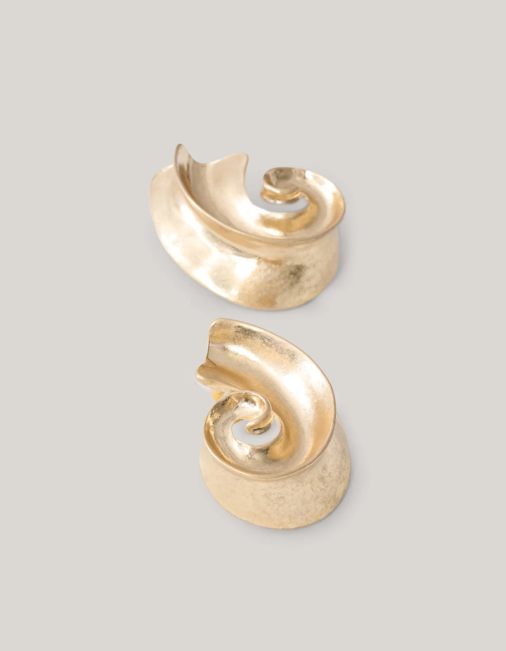 Shoeby Schelp Oorbel Goud<DAMES Sieraden