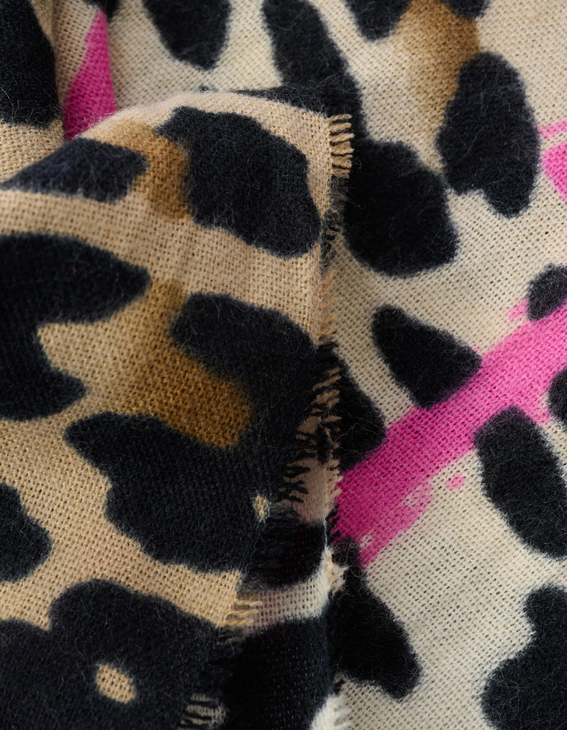 Shoeby Smiley Artwork Leopard Sjaal Bruin<DAMES Sjaals En Mutsen