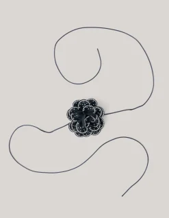 Shoeby Strass Bloem Ketting Zwart By Lizzy<DAMES Sieraden