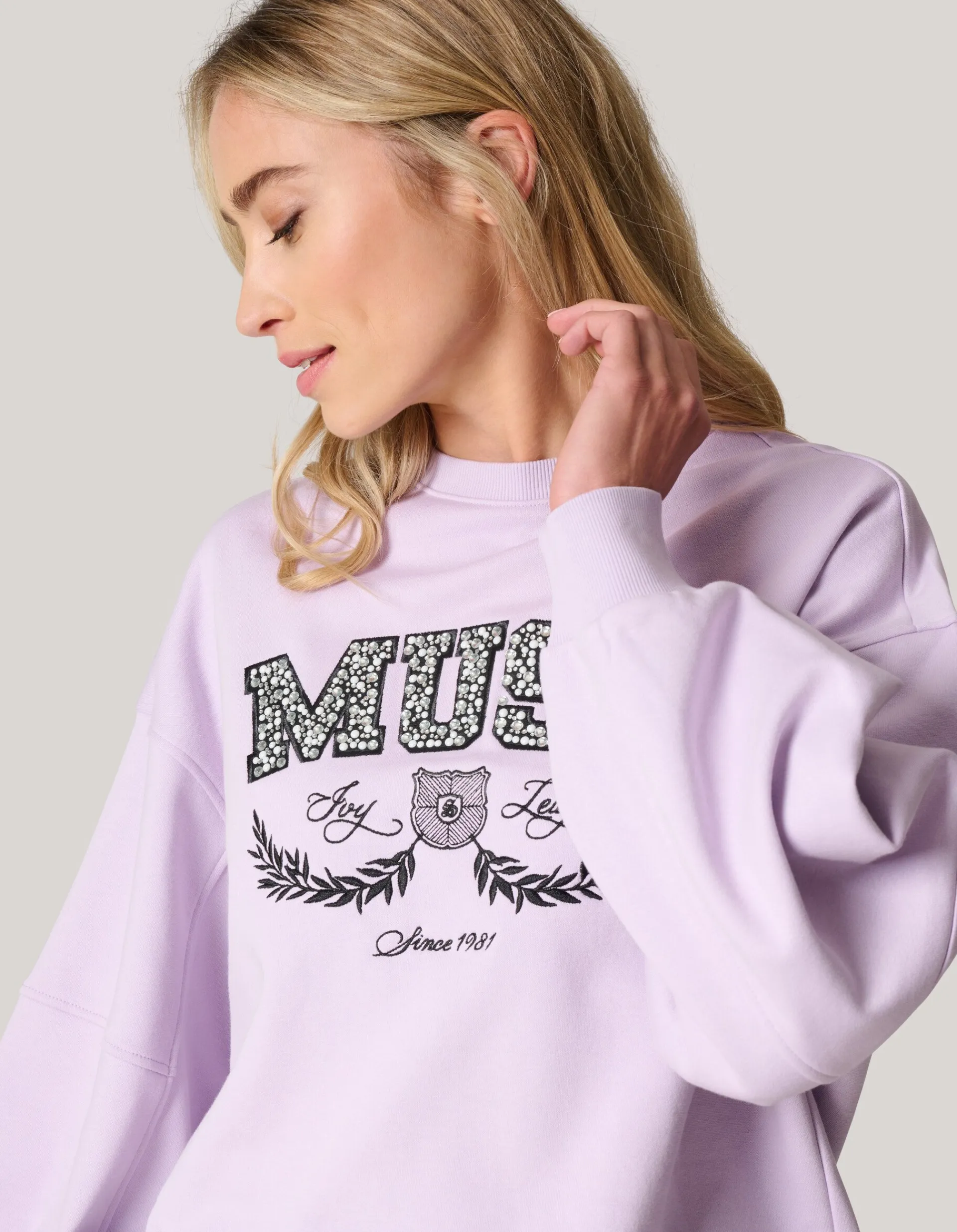 Shoeby Varsity Sweater Paars<DAMES Truien En Sweaters